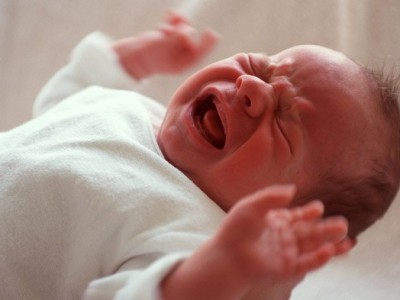 premature baby crying