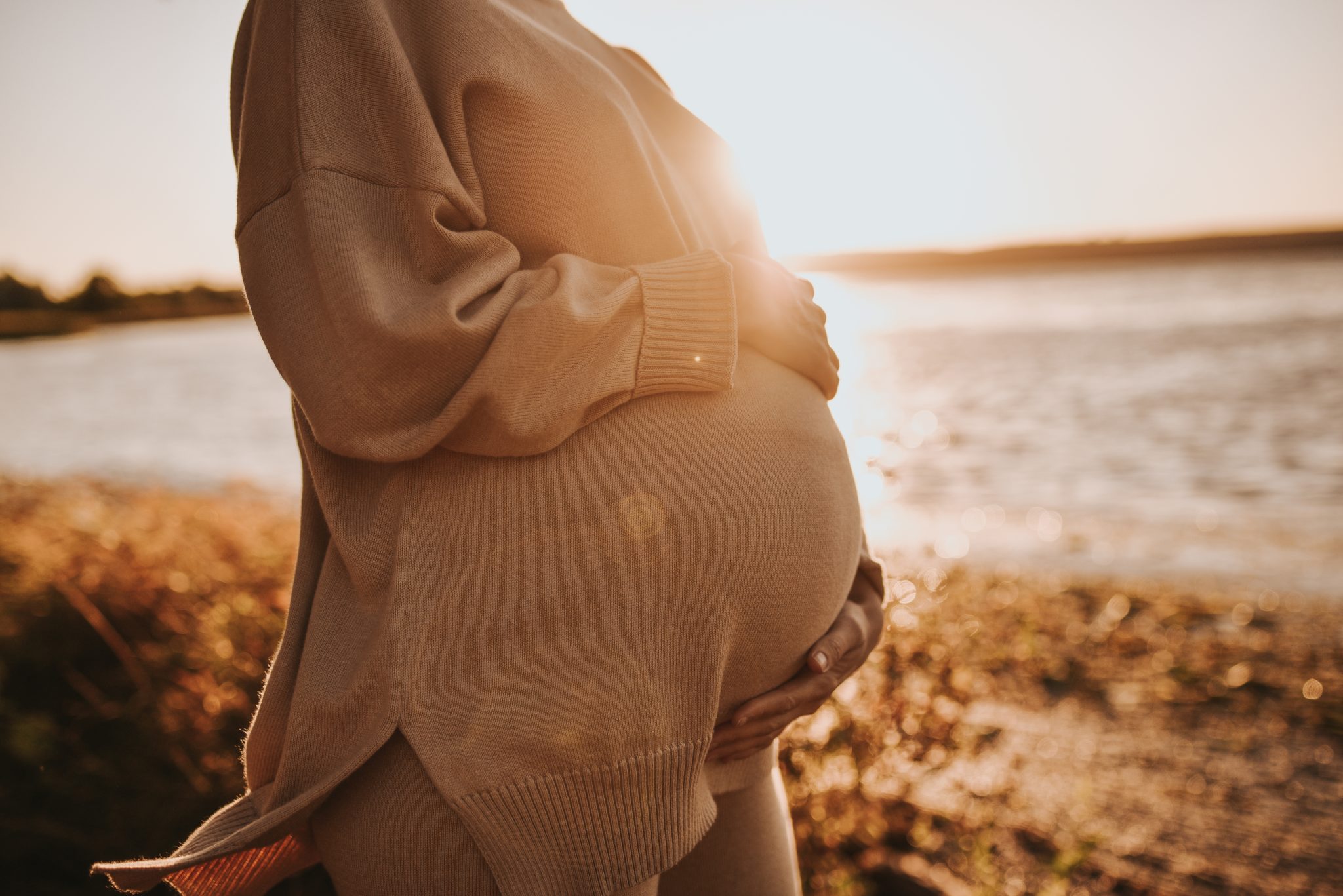 Pregnant,Girl,In,Nature.,Autumn,Forest