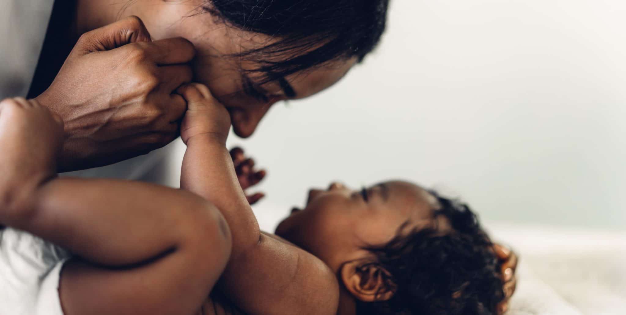 Portrait,Of,Enjoy,Happy,Love,Family,African,American,Mother,Playing